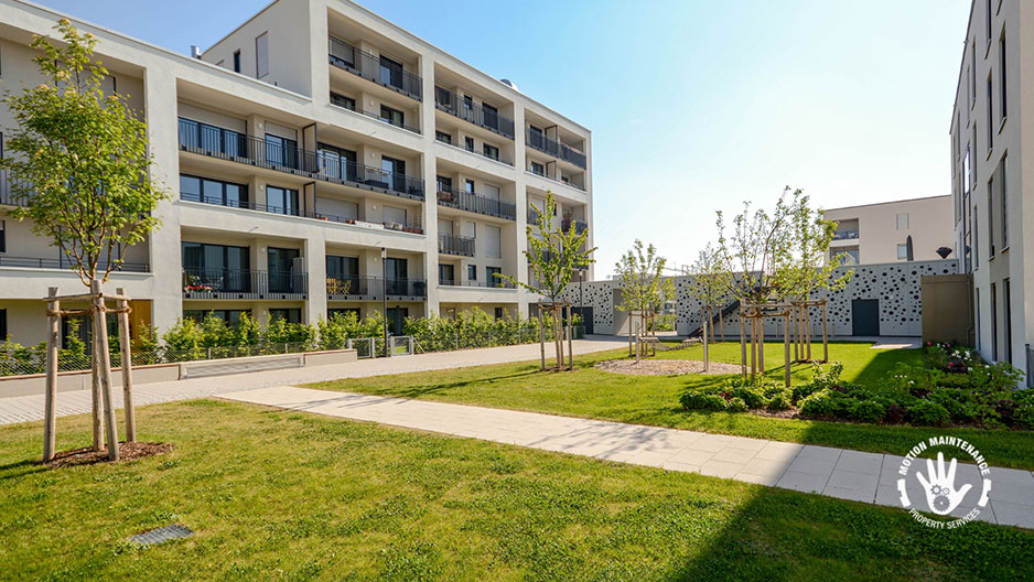 Commercial Facility Landscape Maintenance